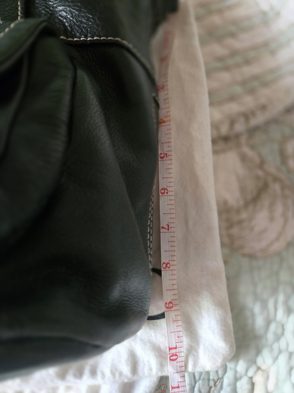 Banana Republic Black Leather Bag with Contrast Stitching - Picture 14 of 15